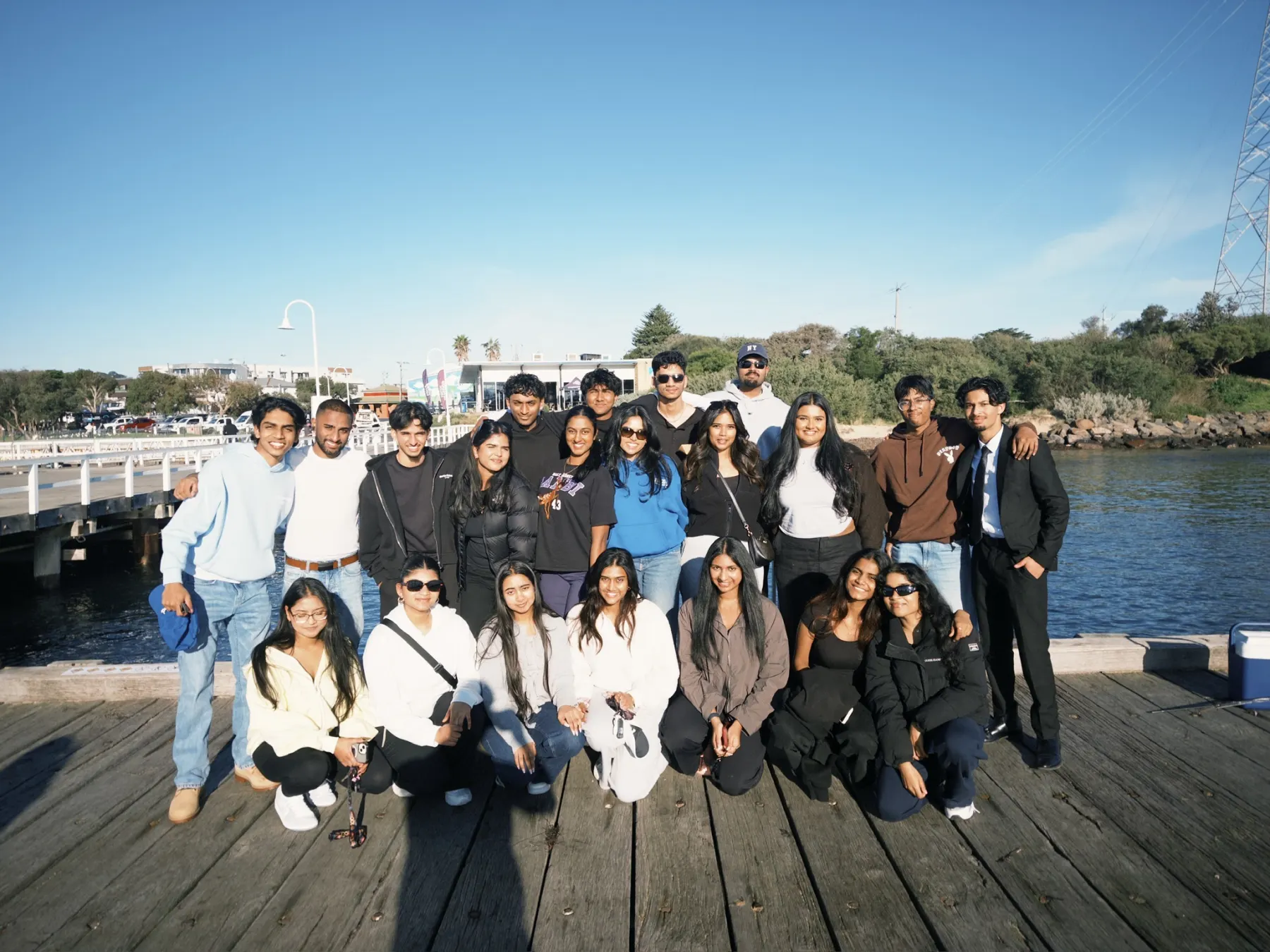 A large group of MSLA members on the pier by the bay.